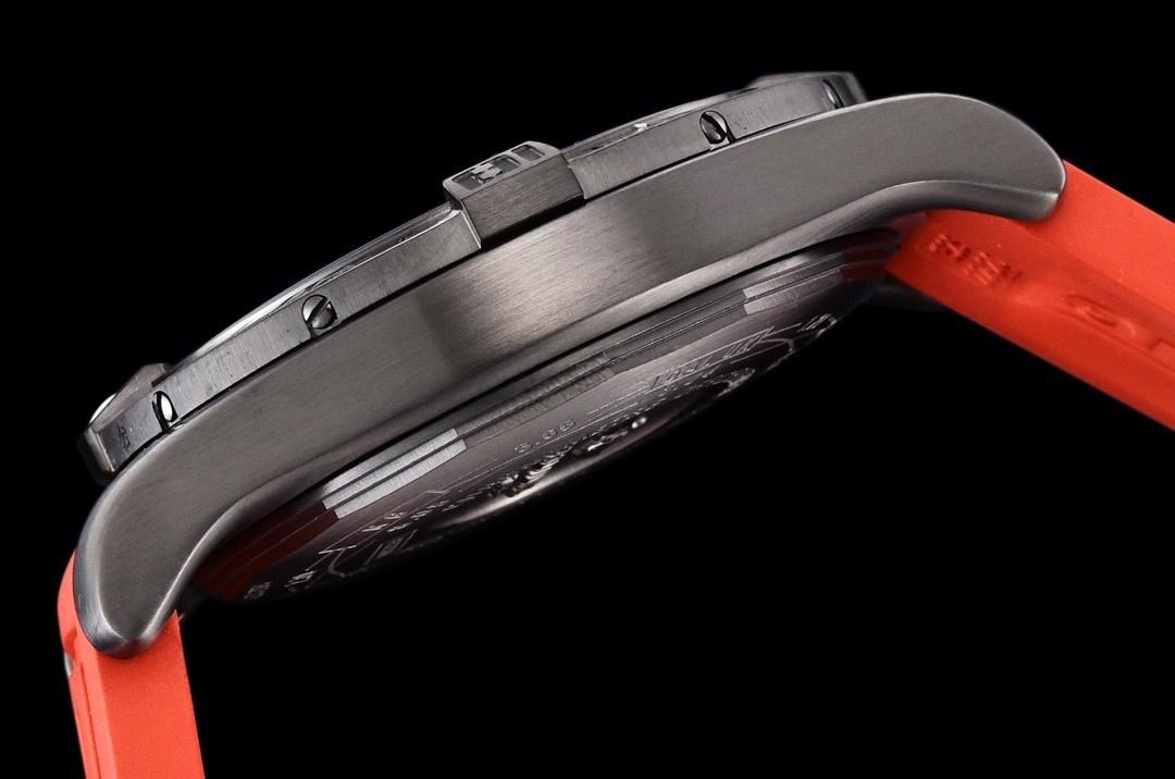 İndirimli GF Factory Breitling Avenger II GMT Blacksteel V2 versiyonu şu an almaya değer mi? — 6. fotoğraf