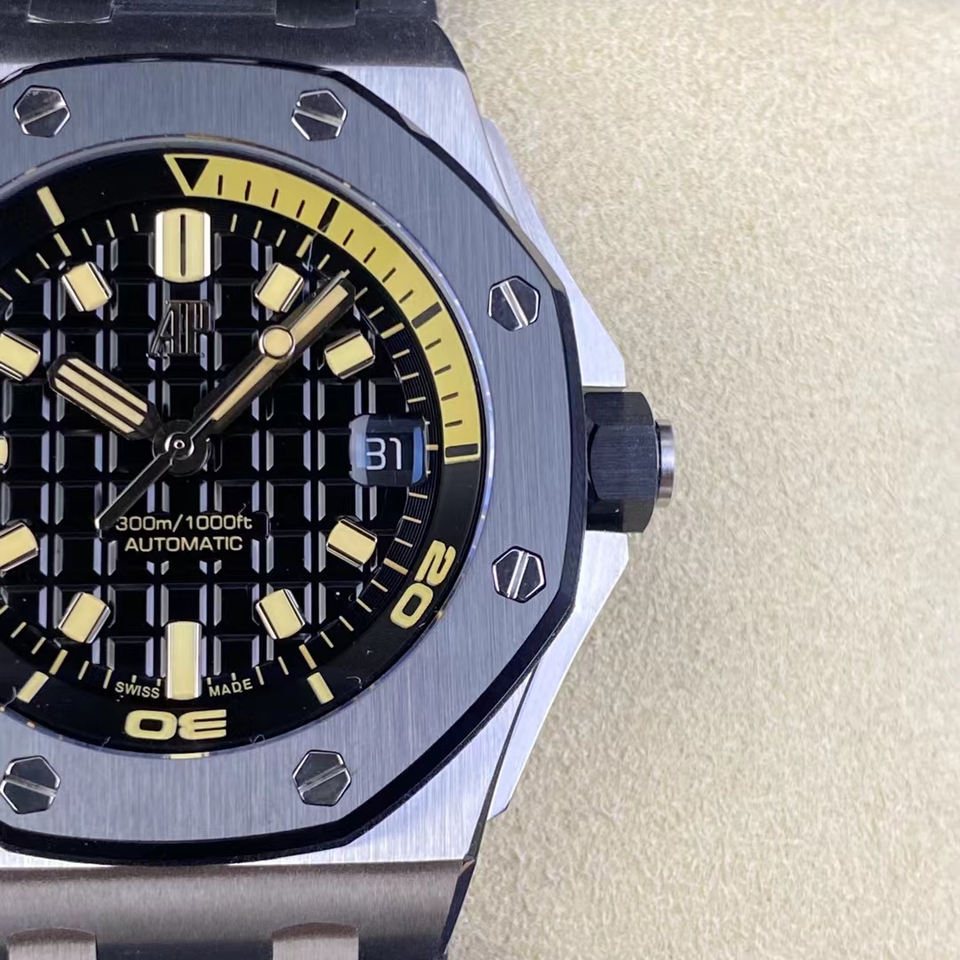 Audemars Piguet 15720 Kurma Kolu