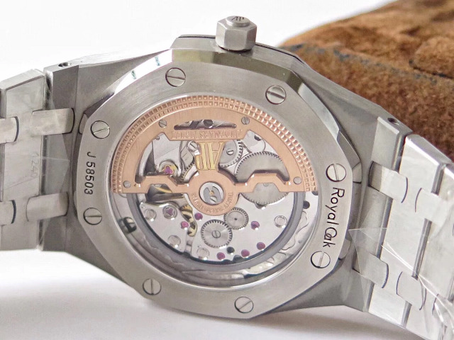 Audemars Piguet 15202 Cam Kasa Arkası