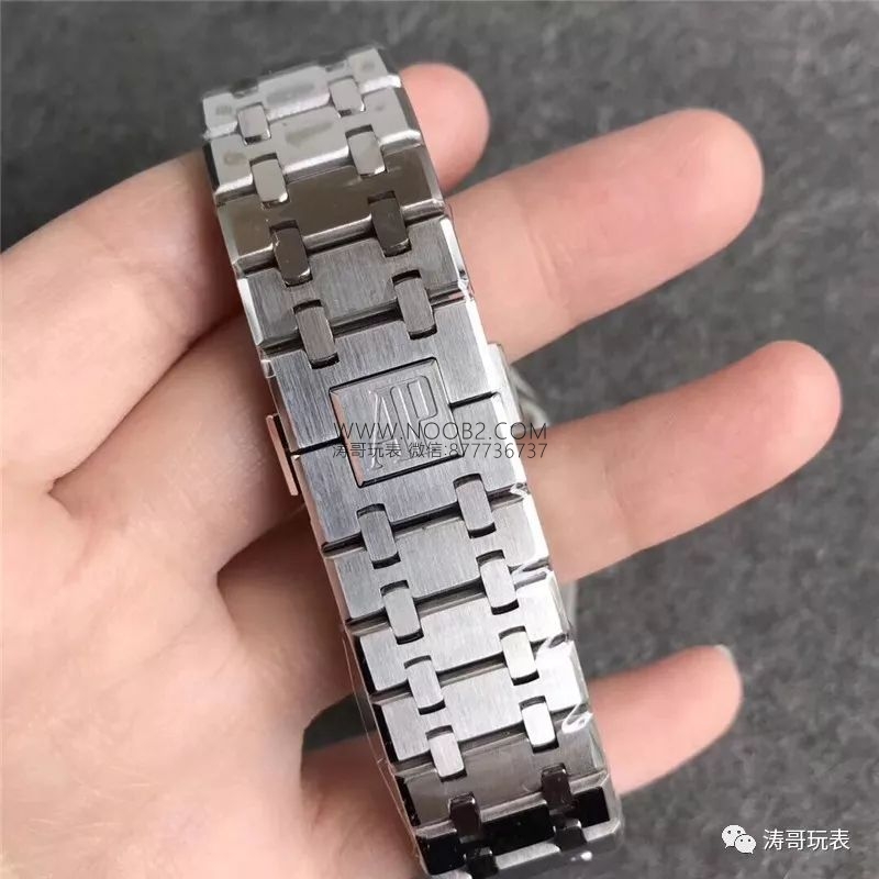 JF Factory Audemars Piguet AP15400 Royal Oak serisi mavi kadran V5 en üst versiyon replika saat incelemesi — detayları yakınlaştırınca nasıl? İlk bakışta sahte belli olur mu? — 13. fotoğraf