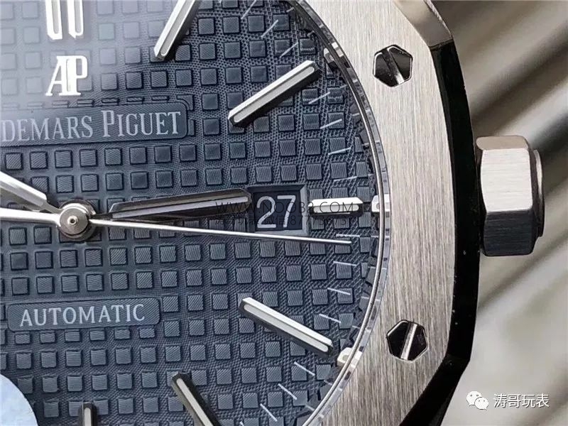JF Factory Audemars Piguet AP15400 Royal Oak serisi mavi kadran V5 en üst versiyon replika saat incelemesi — detayları yakınlaştırınca nasıl? İlk bakışta sahte belli olur mu? — 16. fotoğraf