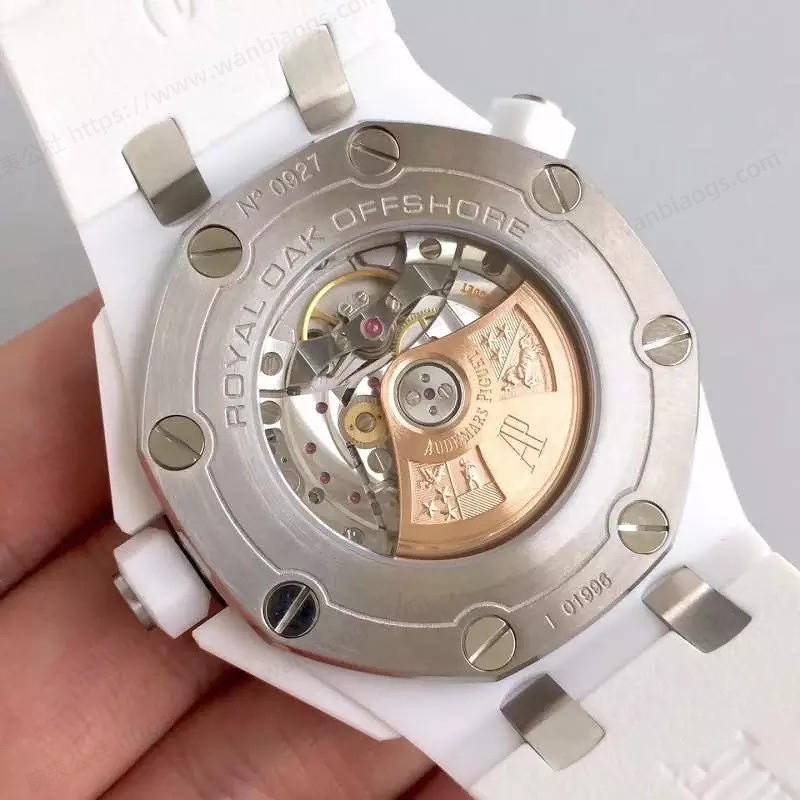 JF Factory Audemars Piguet AP15707 Beyaz Seramik Royal Oak Offshore inceleme — 4. fotoğraf