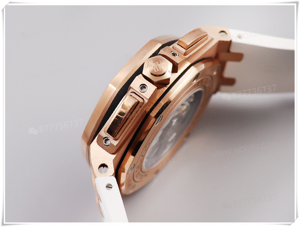 JF Factory V2 versiyonu Audemars Piguet 26408 Royal Oak Offshore, rose gold kasa ve beyaz kadran: işçilik gerçekten iyi mi? — 6. fotoğraf