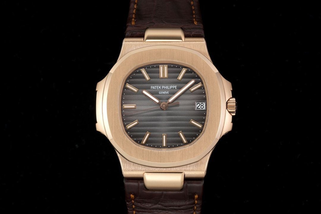 Karşılaştırmalı inceleme: 3K Factory PP Patek Philippe Sportif Zarafet serisi 5711/1A 010 kol saati — 10. fotoğraf