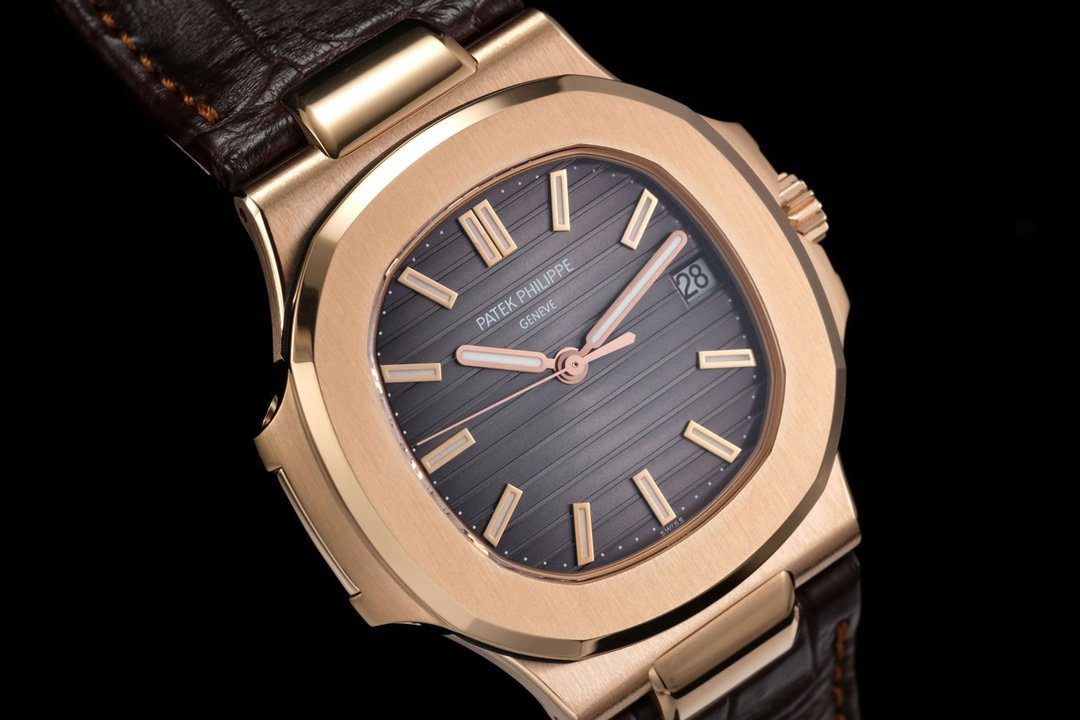 Karşılaştırmalı inceleme: 3K Factory PP Patek Philippe Sportif Zarafet serisi 5711/1A 010 kol saati — 13. fotoğraf