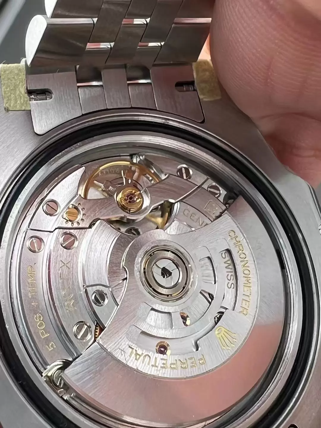 Karşılaştırmalı inceleme: Clean [3285 mekanizma]Rolex GMT-Master II serisi m126710blnr-0002 kol saati (mavi-siyah bezel) — 11. fotoğraf
