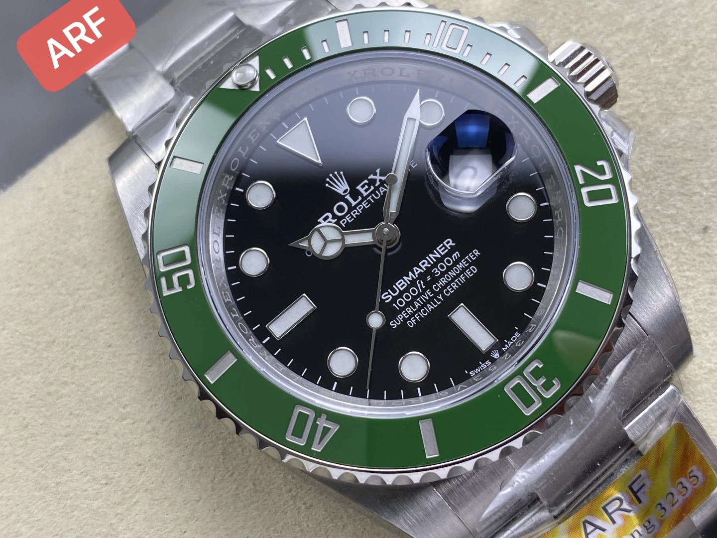 Karşılaştırmalı İnceleme: Rolex Submariner 41 mm 126610 LV Kermit ARF — 5. fotoğraf