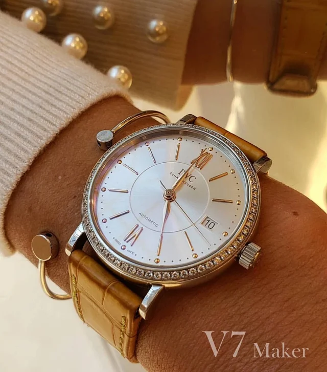 Karşılaştırmalı inceleme: V7 Factory [Kadın Modeli 37 MM] IWC Portofino serisi IW458101 kol saati — 10. fotoğraf