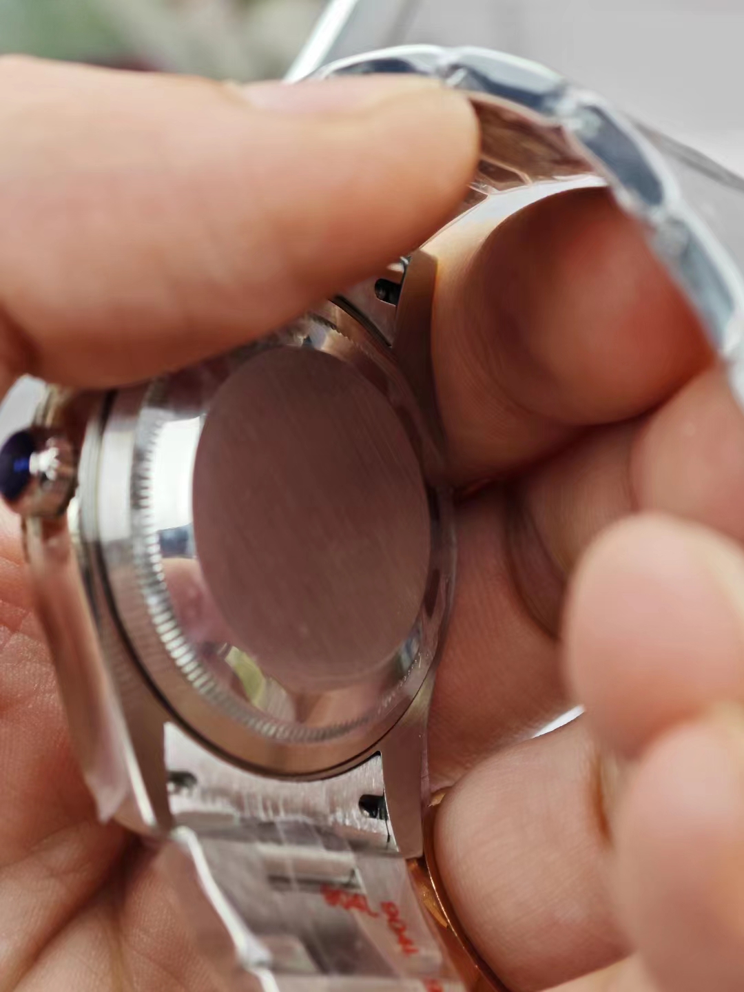 Rolex Oyster Perpetual 126000 Bubble Kasa Arkası