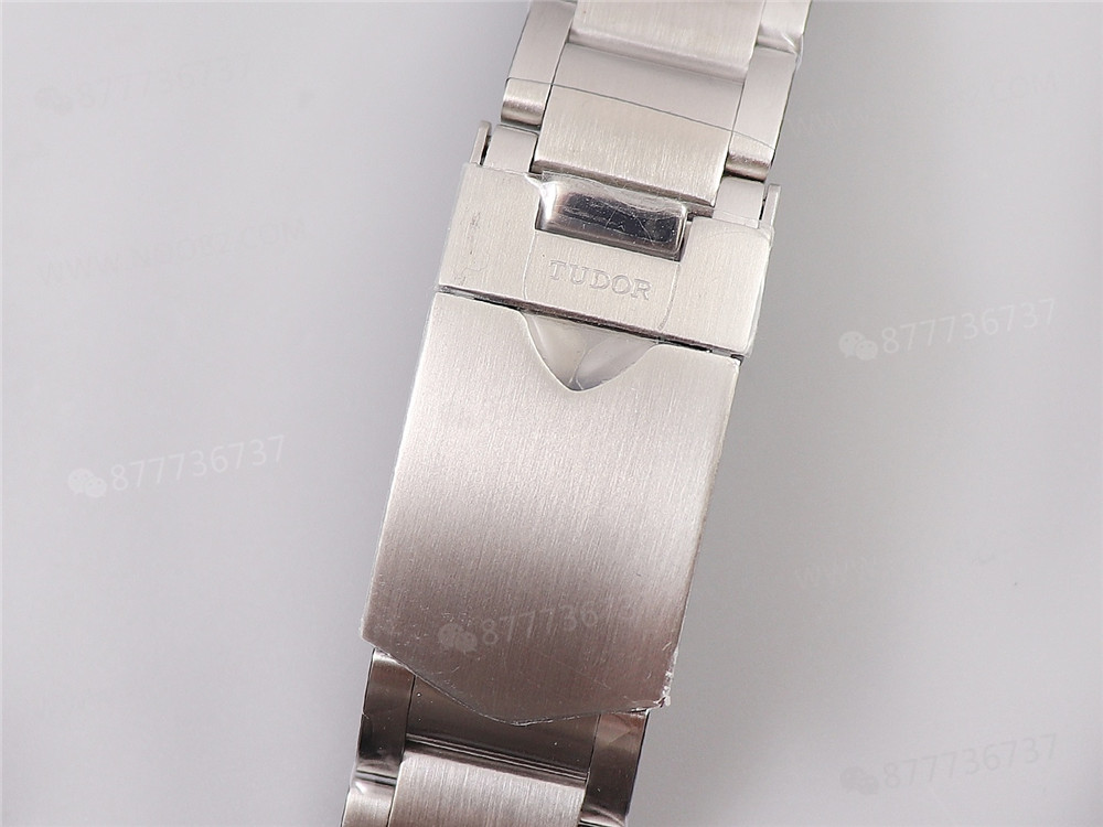 LF Factory Tudor Black Bay 79540: Black Bay 41 mm V2 versiyonunun işçiliği nasıl? — 15. fotoğraf