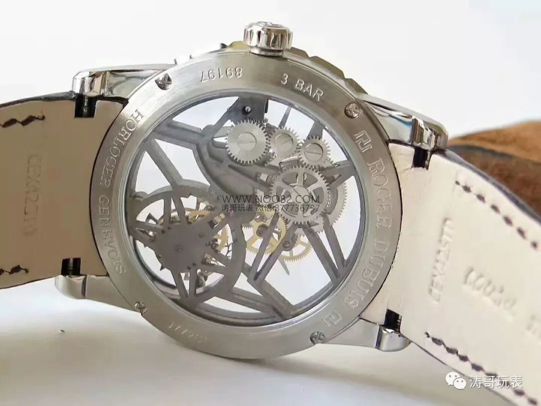 Lu Han'ın da taktığı BBR Factory Roger Dubuis RDDBEX0393 iskelet tourbillon üst seviye versiyon incelemesi — 10. fotoğraf