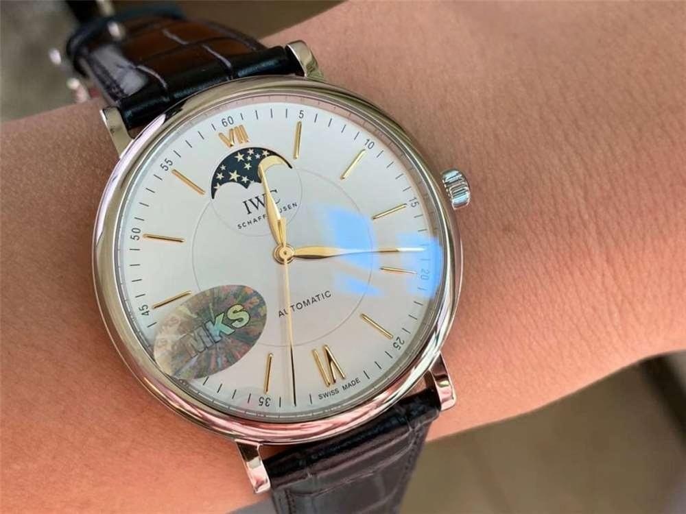 MKS Factory IWC Portofino Ay Evresi «Özel Üretim 35800 Mekanizma» İşçilik İncelemesi — 2. fotoğraf