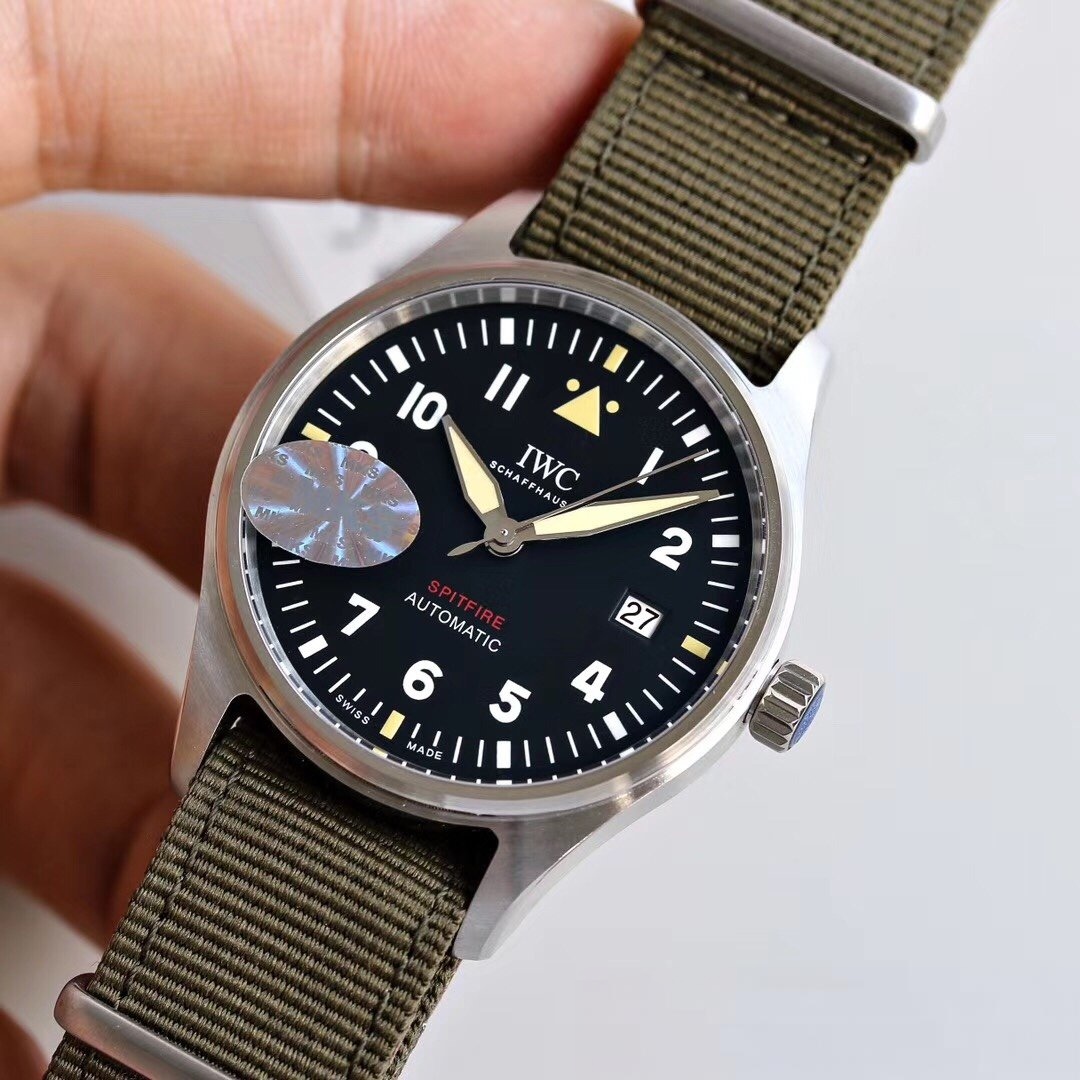 MKS Yeni IWC Spitfire Serisi IW326801 Pilot Saati Replika İncelemesi — 5. fotoğraf