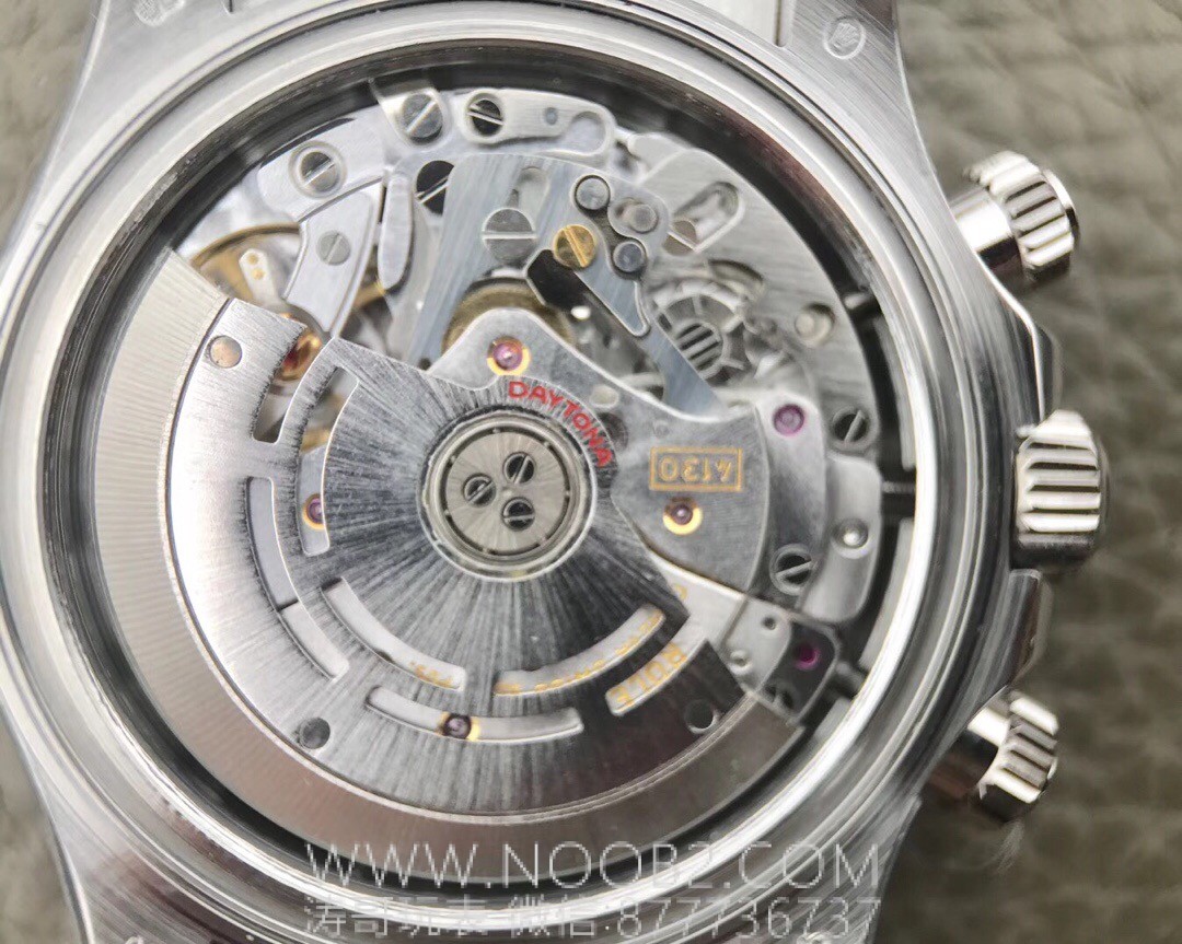 N Factory Rolex 4130 Daytona beyaz altın modelinin yepyeni V3 versiyonu "gri kadranlı panda Daytona" replika saatinde hangi noktalar geliştirildi? — 8. fotoğraf