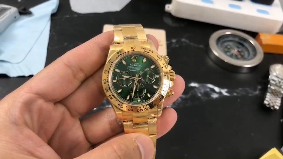 N Factory Rolex yeşil-altın Daytona 4130 mekanizmalı V3 versiyonu — 1. fotoğraf