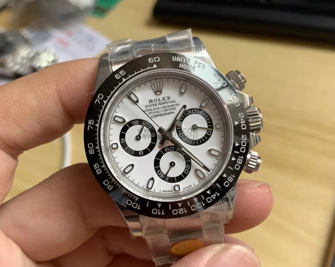 N Factory V2 Versiyonu Rolex Daytona Panda: 904 Çelik, 4130 Mekanizma ve Göze Daha Hoş Gelen Tali Kadranlar — 1. fotoğraf