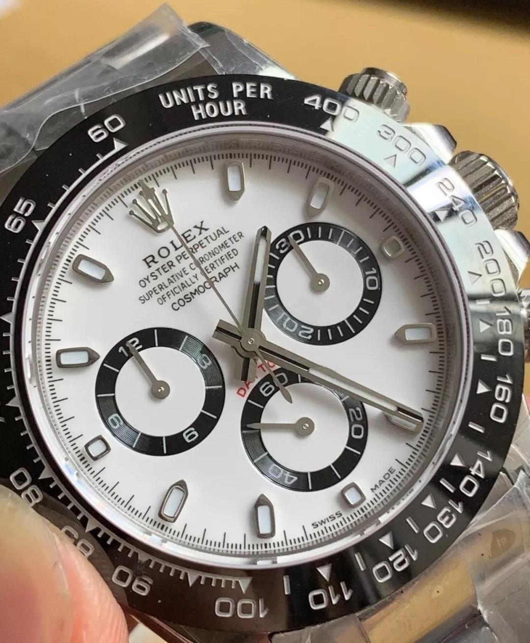 N Factory V2 Versiyonu Rolex Daytona Panda: 904 Çelik, 4130 Mekanizma ve Göze Daha Hoş Gelen Tali Kadranlar — 5. fotoğraf