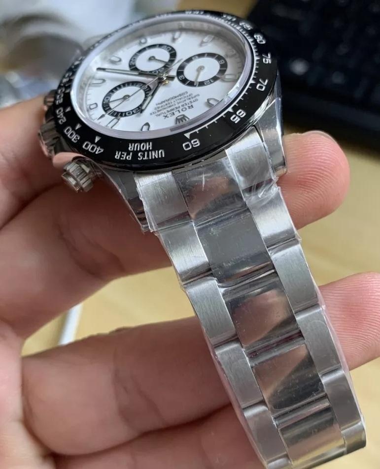 N Factory V2 Versiyonu Rolex Daytona Panda: 904 Çelik, 4130 Mekanizma ve Göze Daha Hoş Gelen Tali Kadranlar — 11. fotoğraf