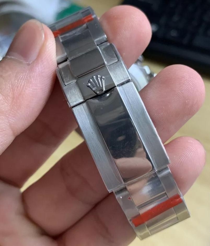 N Factory V2 Versiyonu Rolex Daytona Panda: 904 Çelik, 4130 Mekanizma ve Göze Daha Hoş Gelen Tali Kadranlar — 14. fotoğraf