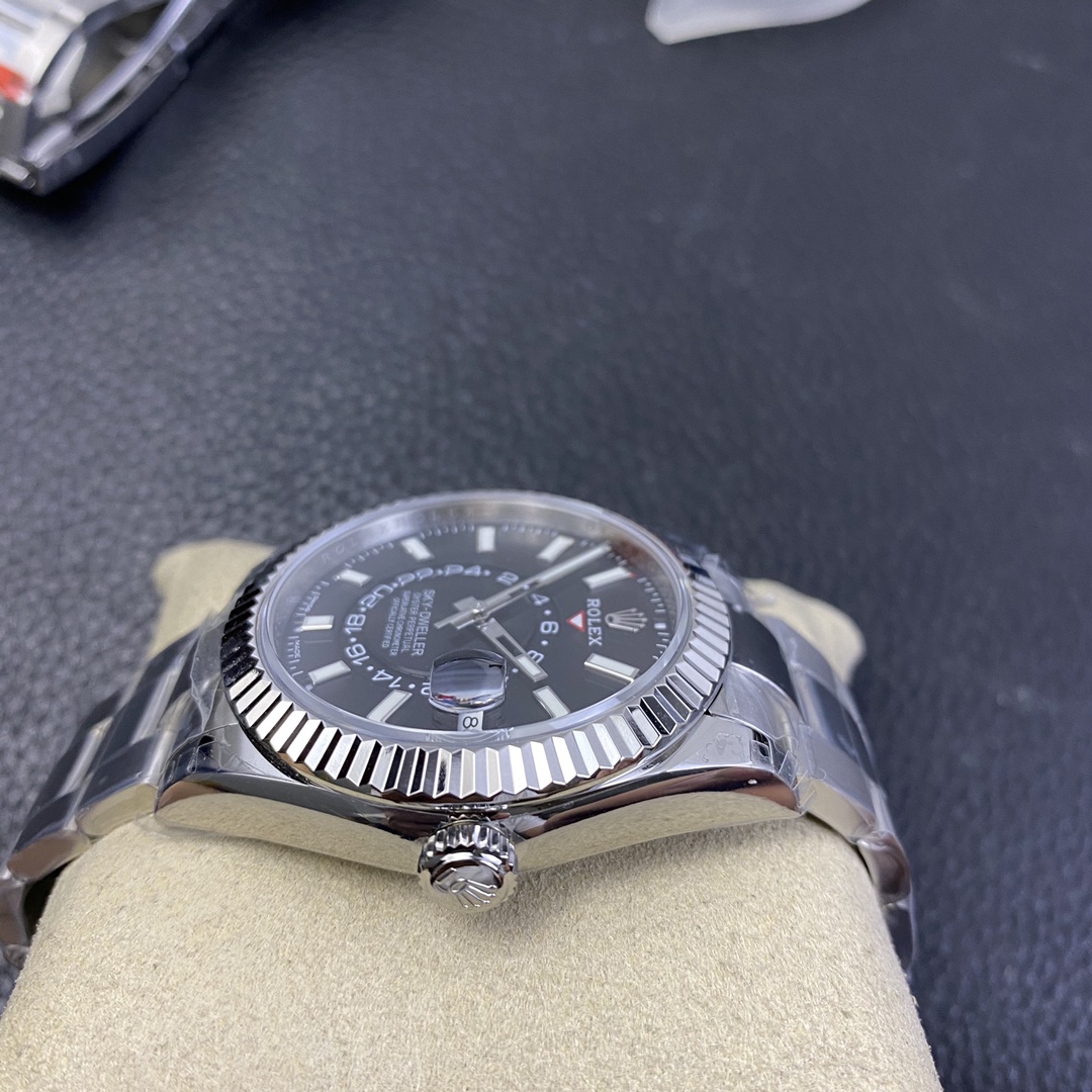 Noob fabrikası yeni Sky Dweller saatlerini yayınladı — 14. fotoğraf