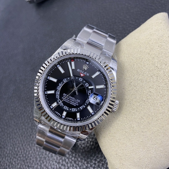 Noob fabrikası yeni Sky Dweller saatlerini yayınladı — 16. fotoğraf