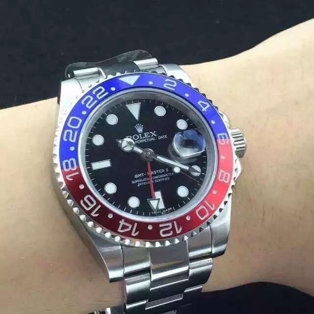 Rolex GMT Master II Replika Kol Üstü Çekim