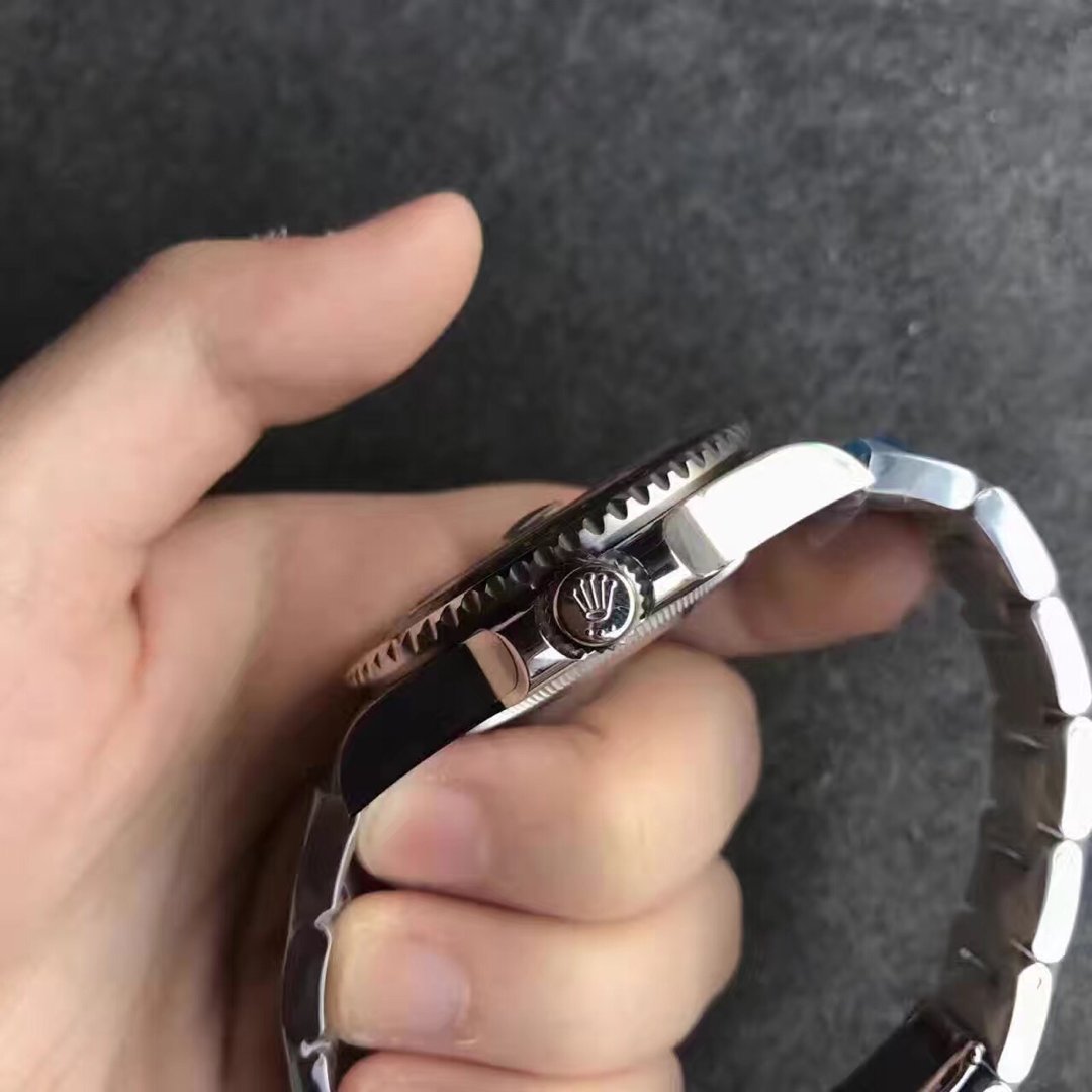 Replika Rolex GMT Master II 116710LN Kurma Kolu