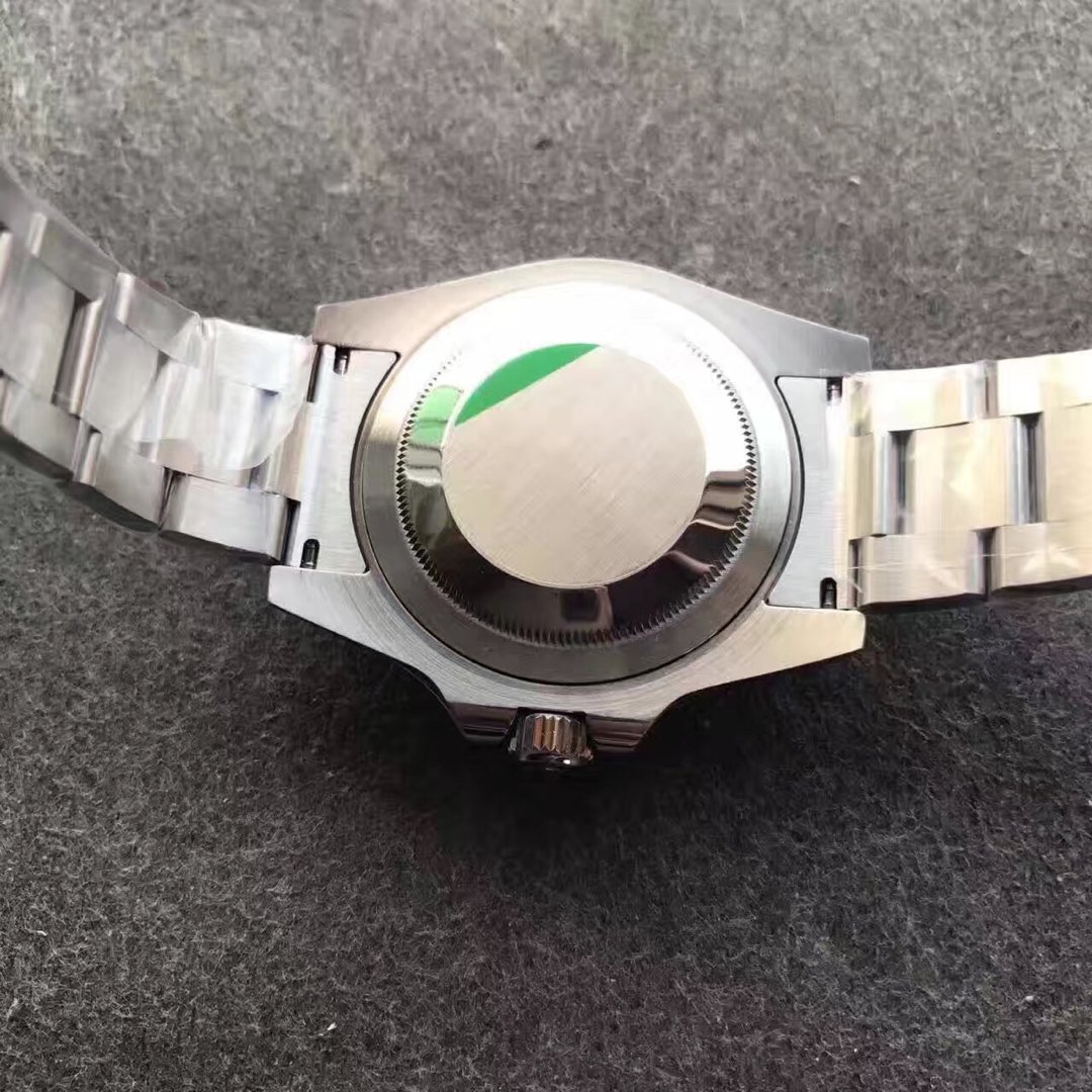 Replika Rolex GMT Master II 116710LN Kasa Arkası