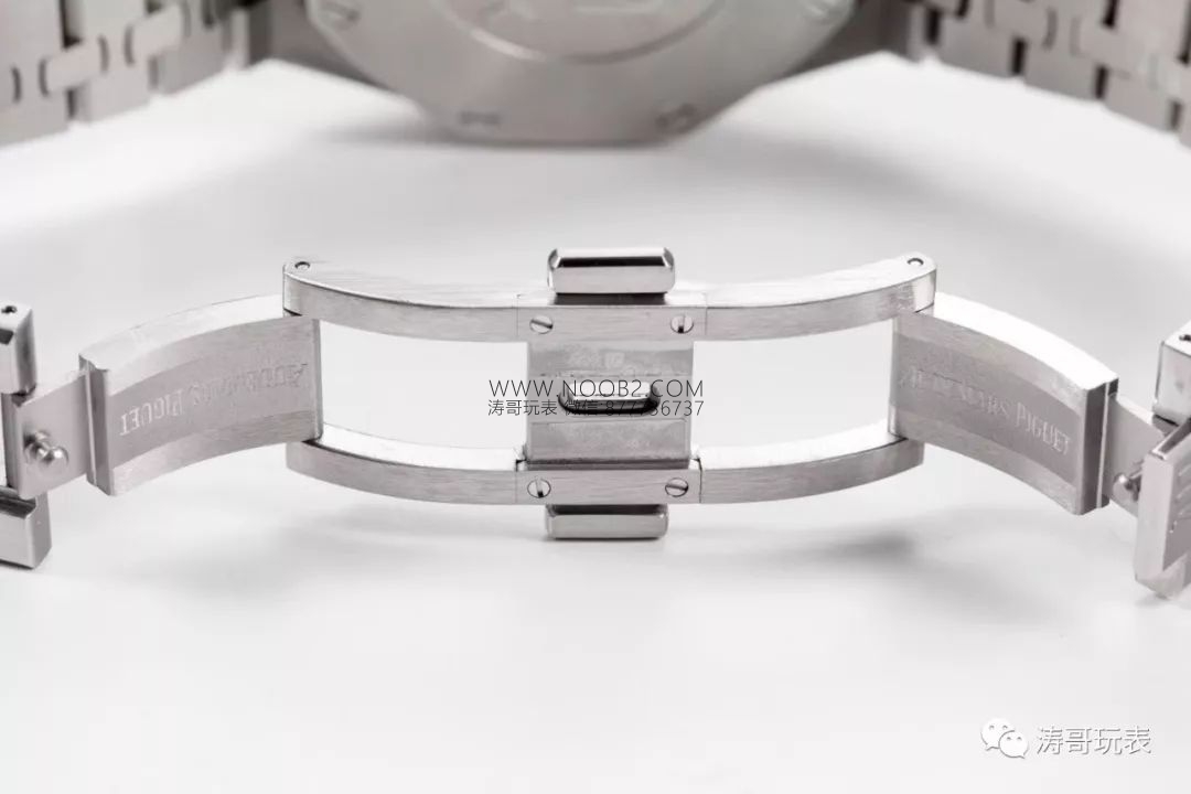 OM Factory Audemars Piguet Royal Oak Offshore Chronograph 26331ST replika saat: gerçek-replika karşılaştırması ve orijinal inceleme — 19. fotoğraf