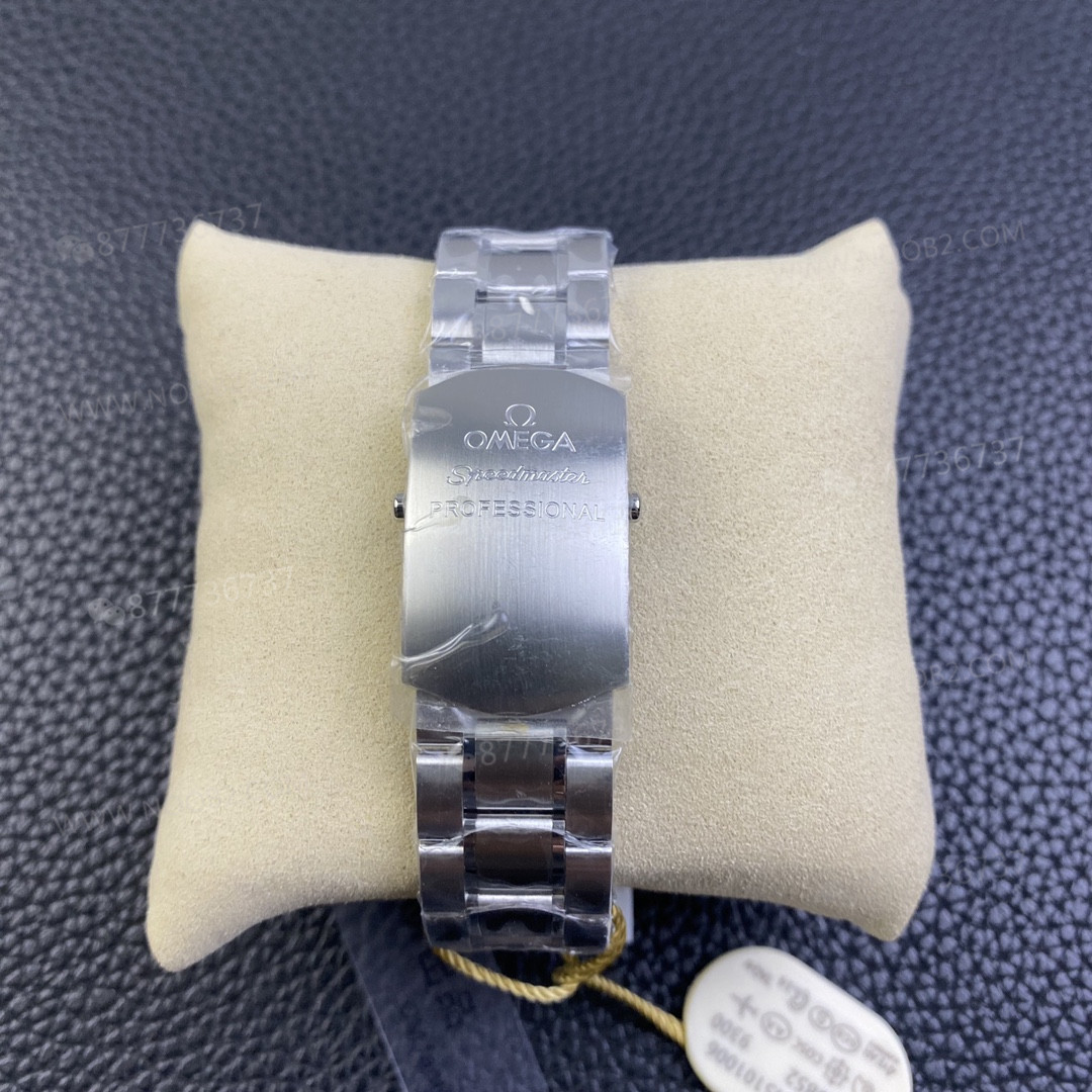 OM Factory Omega Speedmaster Snoopy 50. Yıl Modelinin İşçiliğine Kısa Bir Bakış — 13. fotoğraf