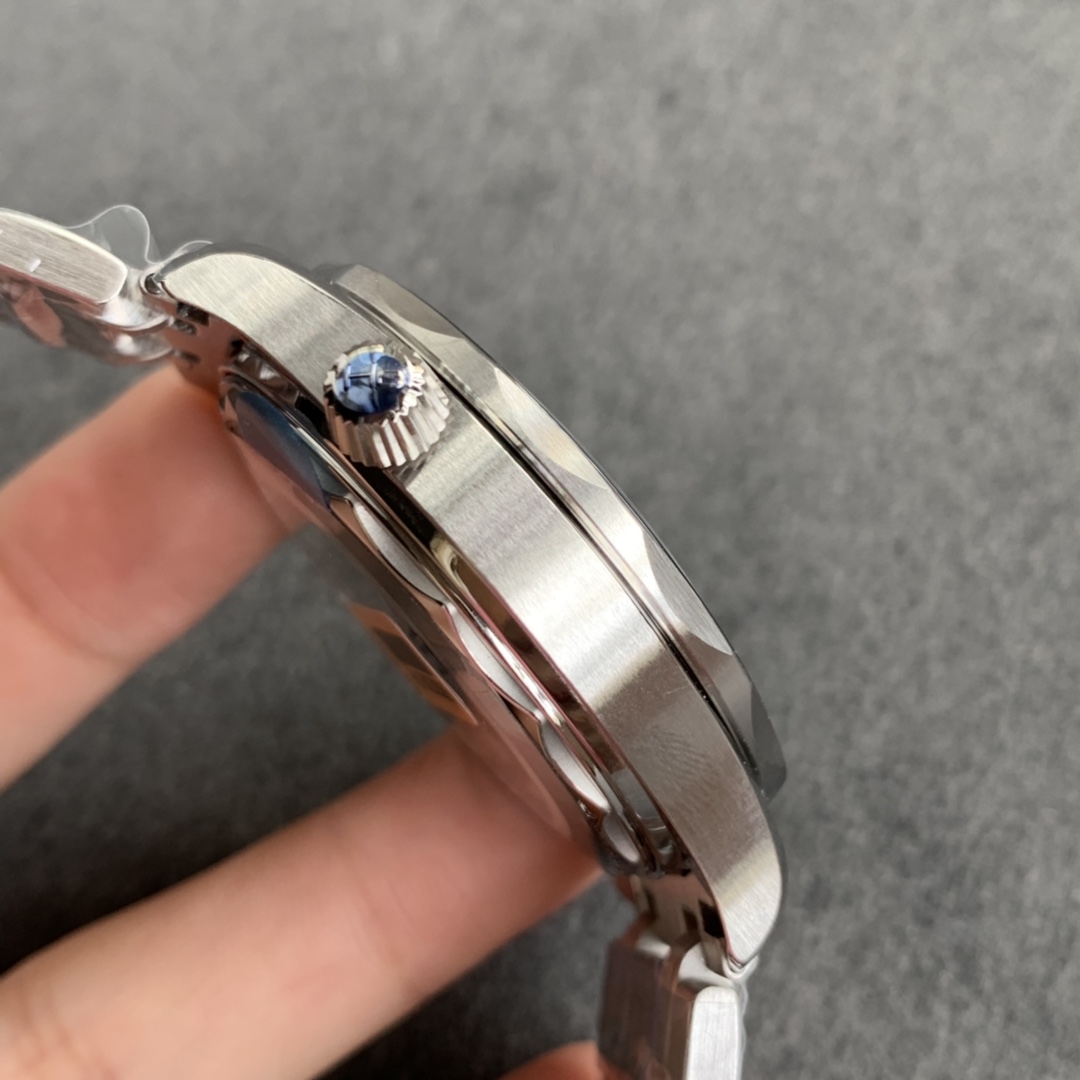 OMF Omega Seamaster Kasa