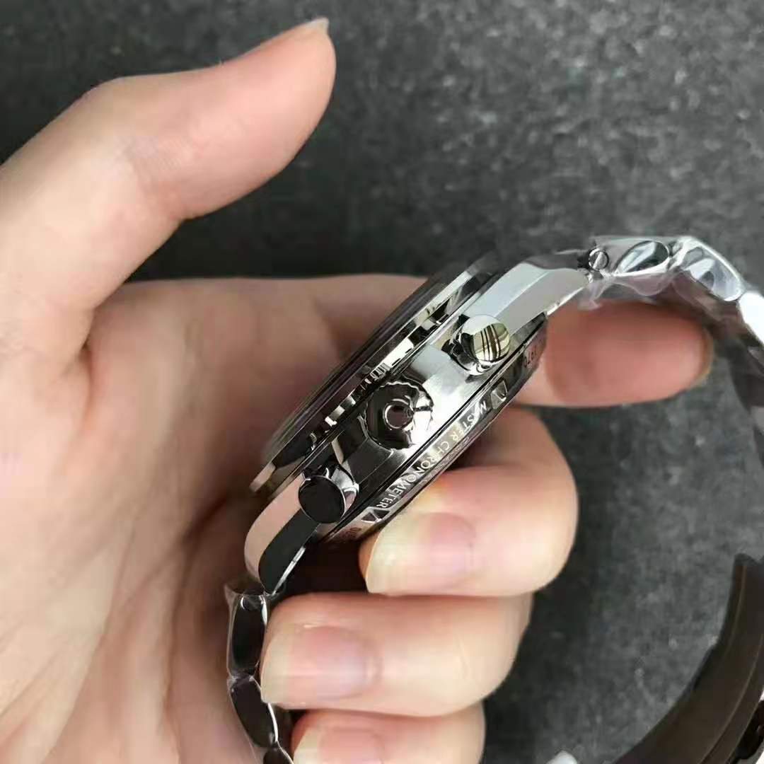 Omega Speedmaster Snoopy Kurma Kolu