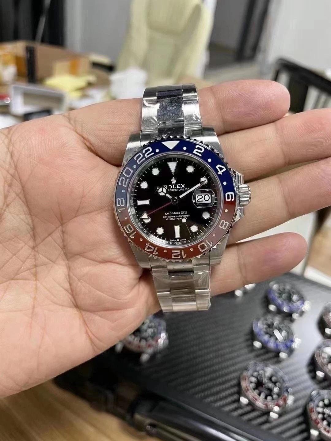 Ön Tanıtım: Clean Rolex GMT Cola bezel - kırmızı-mavi bezel - mavi-siyah bezelde renk farkı var mı? — 5. fotoğraf