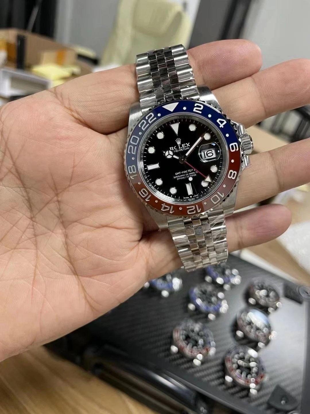 Ön Tanıtım: Clean Rolex GMT Cola bezel - kırmızı-mavi bezel - mavi-siyah bezelde renk farkı var mı? — 8. fotoğraf