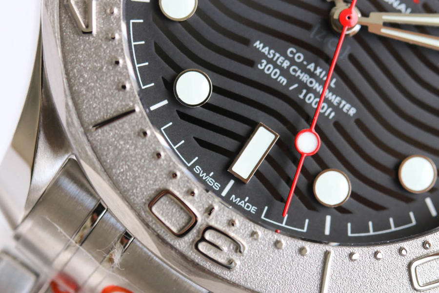 OR Factory Omega Seamaster 300M Yacht Nekton Özel Sürüm inceleme — 5. fotoğraf