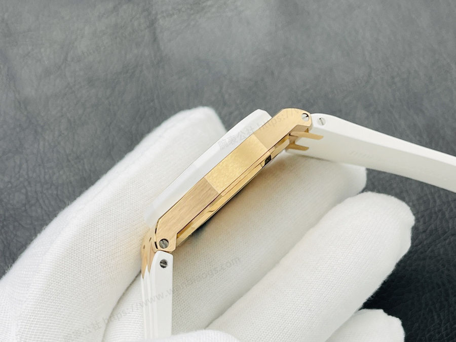 orijinal kalıp kalitesinde Audemars Piguet AP67540 Royal Oak Offshore serisi 37 MM kuvars kadın saati (altın model) incelemesi — 3. fotoğraf