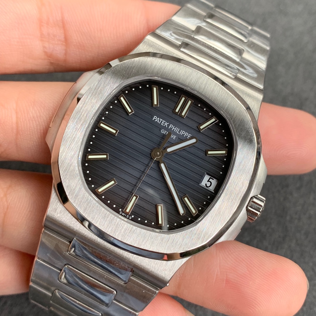 Patek Philippe Nautilus 5711 Karşılaştırma İncelemesi: PPF, MK ve PF — 3. fotoğraf