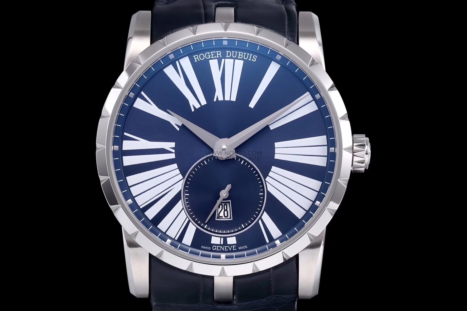 PF Factory Yeni Üretim Roger Dubuis EXCALIBUR (Excalibur Serisi) DBEX0535 Temel Seri Replika Saat Gerçek-Replika Karşılaştırması İncelemesi — 1. fotoğraf