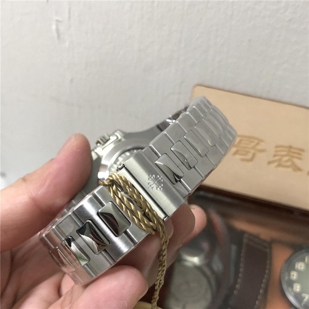 PPF Factory Patek Philippe 5726 Nautilus yıllık takvim ay evreli modelin orijinale yakınlığı nasıl? — 7. fotoğraf