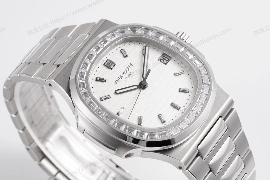 PPF Factory Patek Philippe Sport Elegance Serisi 5711/1A 010 Beyaz Kadran Elmas Kakmalı Nautilus İncelemesi — 3. fotoğraf