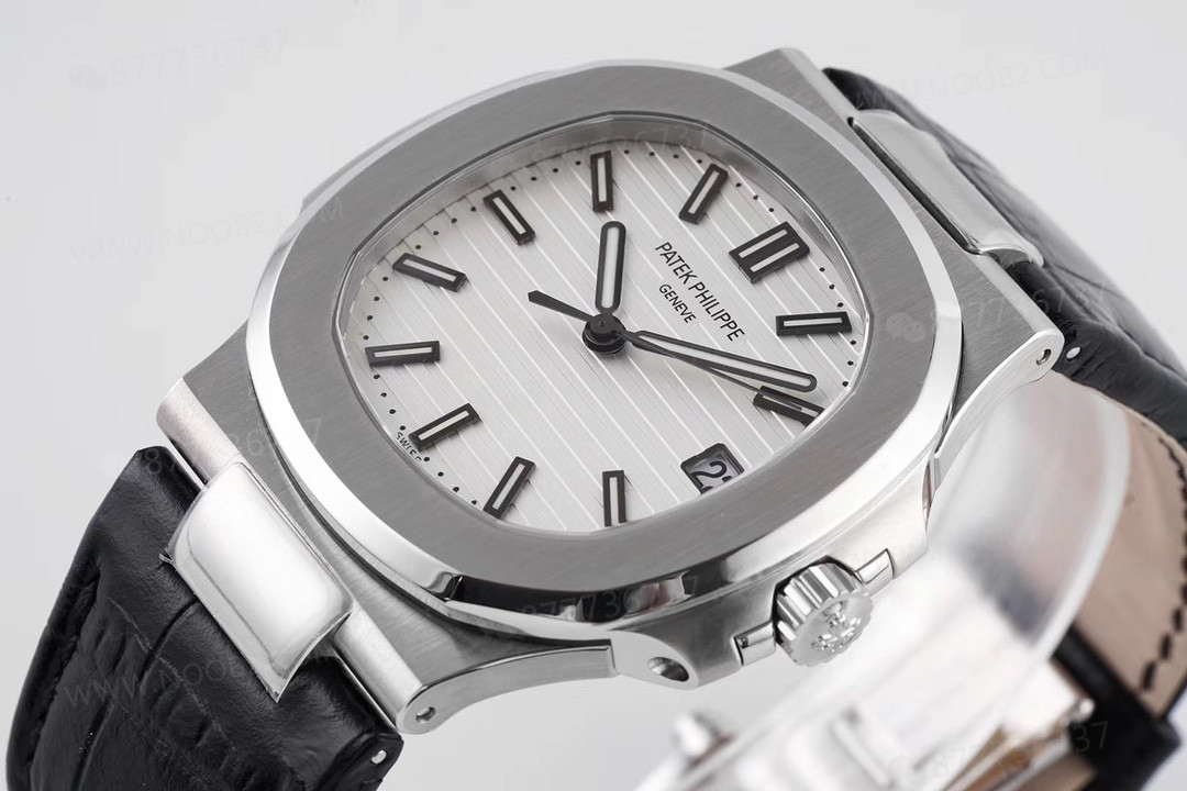 PPF Nautilus V4 versiyonu beyaz kadran deri kayış — 43. fotoğraf