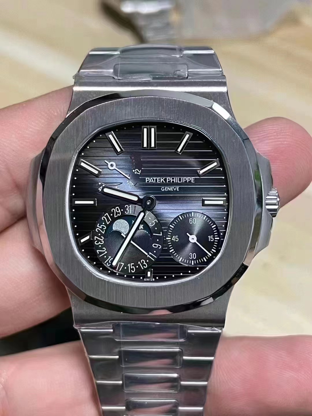 Replika Patek Philippe Nautilus 5712 Mavi