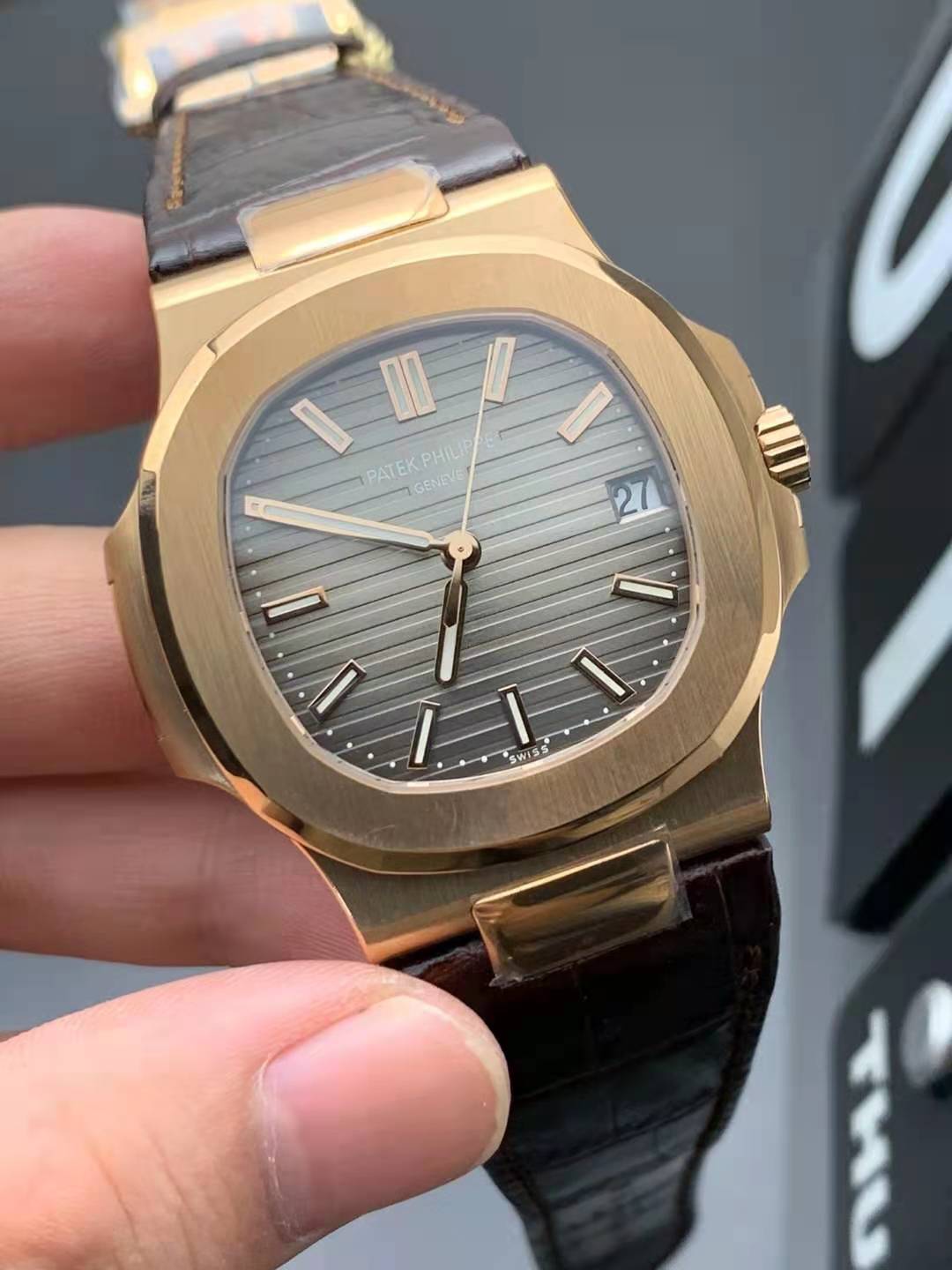 Replika Patek Philippe Nautilus 5711 Roze Altın Saat
