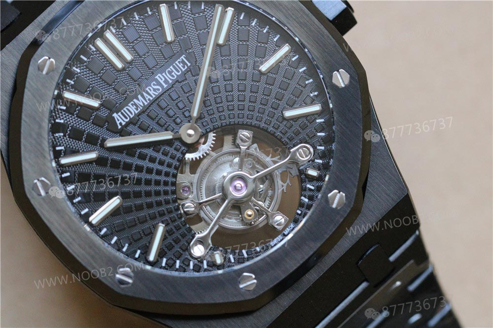 R8 Factory Audemars Piguet Royal Oak Black Warrior V3 Sürümü: Tourbillon Gümüş-Beyaza Yükseltildi — 4. fotoğraf