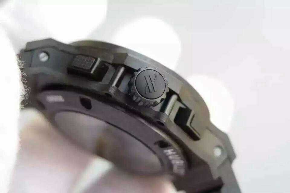 Hublot Karbon Fiber Saat Kurma Kolu