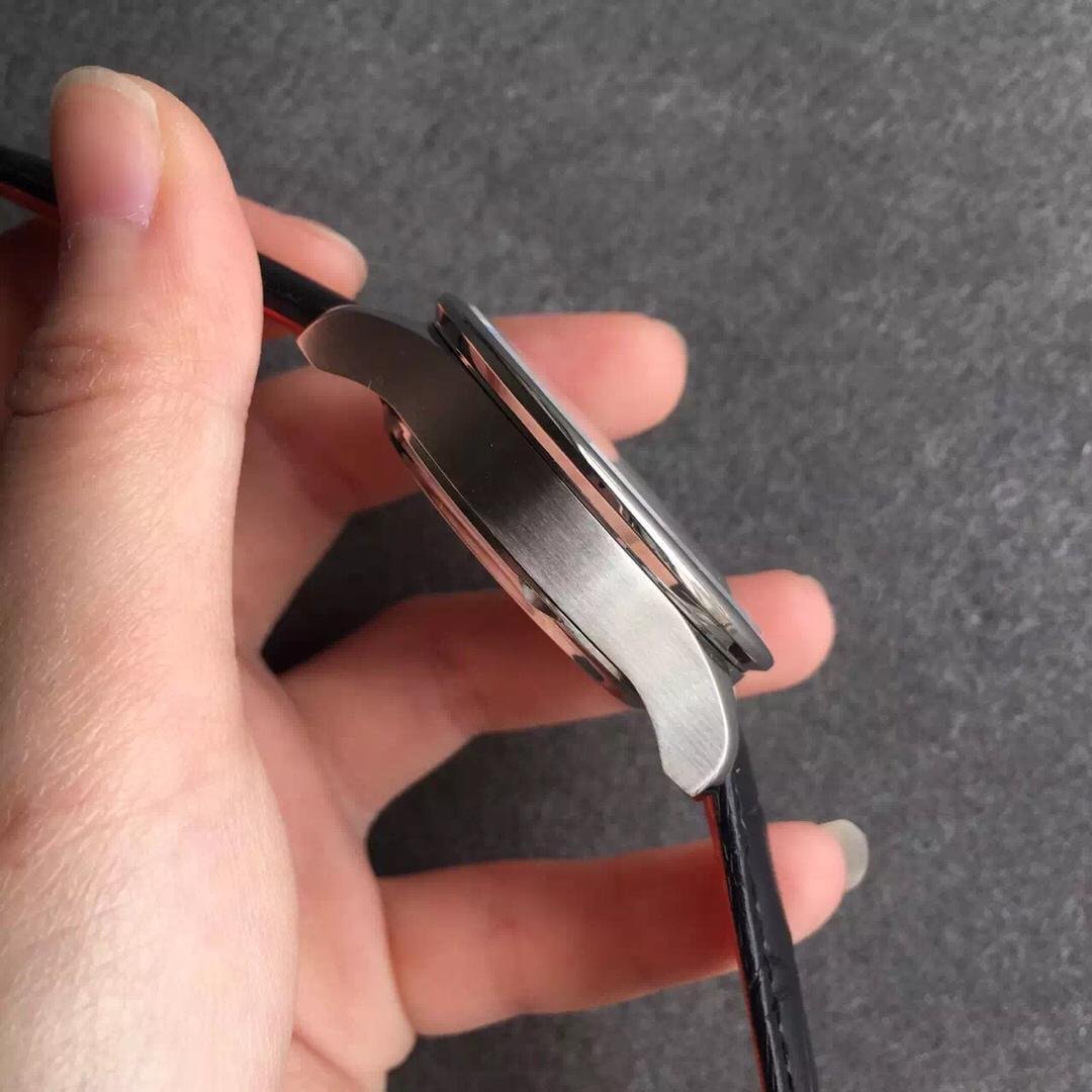 IWC Fırçalanmış Kasa