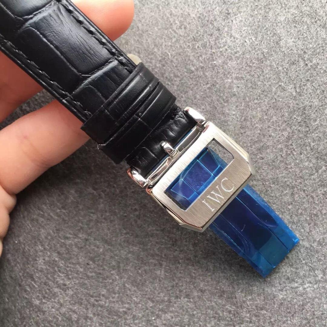 IWC Kelepçe Toka
