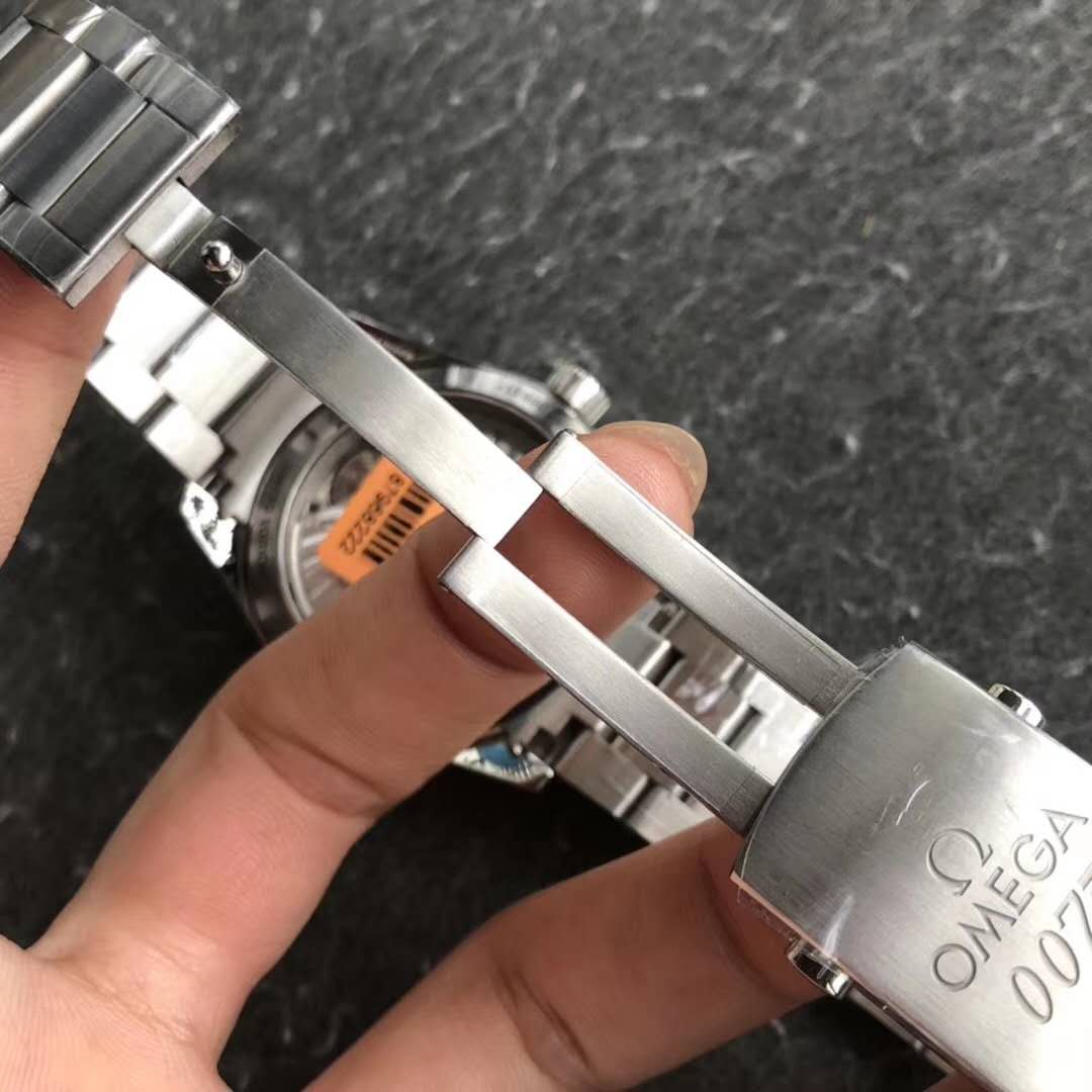 Omega Spectre Özel Seri Kapama Tokası