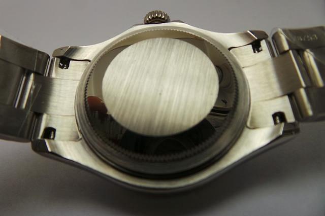 Rolex Yacht Kasa Arkası