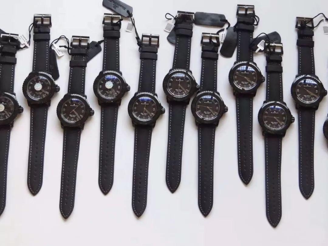 Replika saat ZF Factory Blancpain yeni Fifty Fathoms Black Vader söküm ve orijinalle karşılaştırmalı inceleme: ilk bakışta belli olur mu? — 1. fotoğraf